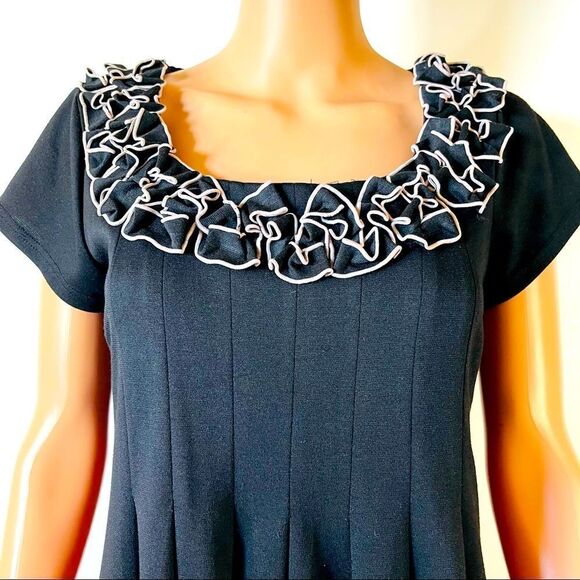 Robbie Bee Black Ruffle Neckline Dress Sz 6 - Picture 4 of 14